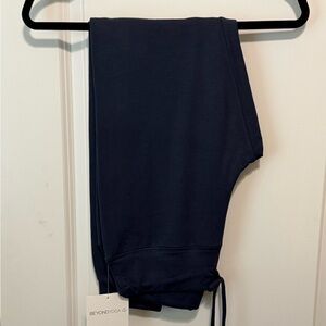 Beyond Yoga Joggers. Size large, blue. NWT.